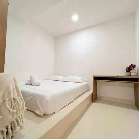 Exclusive Offer - Cave By The Sea Дуррес
