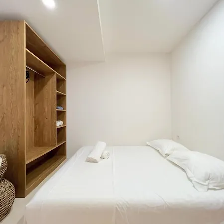 Exclusive Offer - Cave By The Sea Дуррес