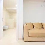 Exclusive Offer - Cave By The Sea Apartment