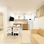 Exclusive Offer - Cave By The Sea *